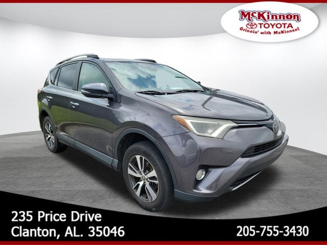 2017 Toyota RAV4 XLE's photo