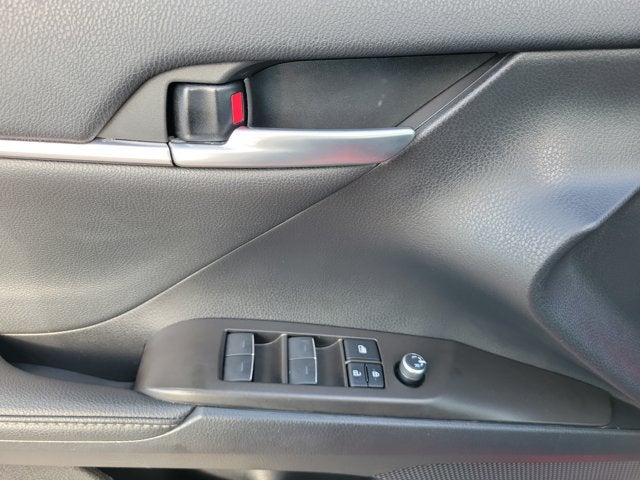 2023 Toyota Camry Hybrid XLE