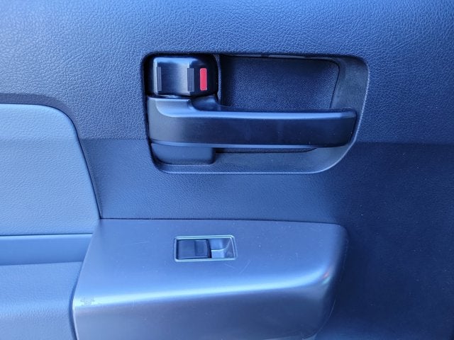 2022 Toyota Sequoia SR5