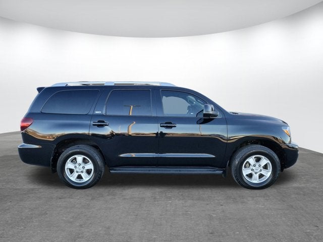 2022 Toyota Sequoia SR5