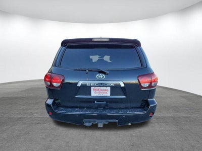 2022 Toyota Sequoia SR5