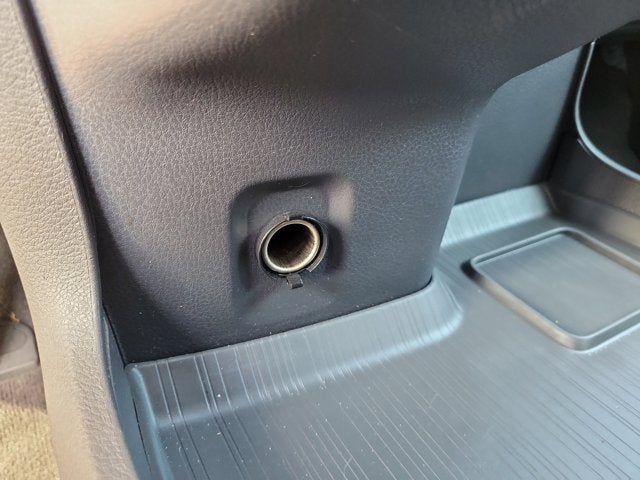 2022 Toyota Sienna LE