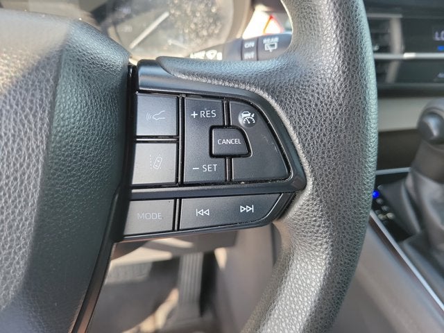 2022 Toyota Sienna LE