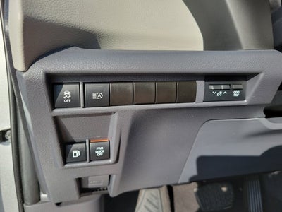 2022 Toyota Sienna LE