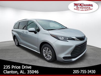 2025 Toyota Sienna LE