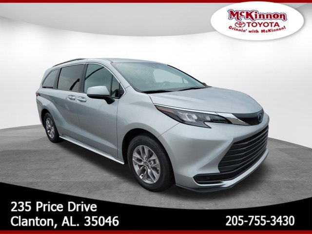 2025 Toyota Sienna LE