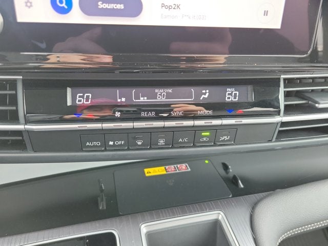 2025 Toyota Sienna LE