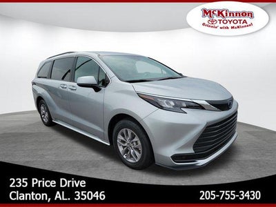 2025 Toyota Sienna LE