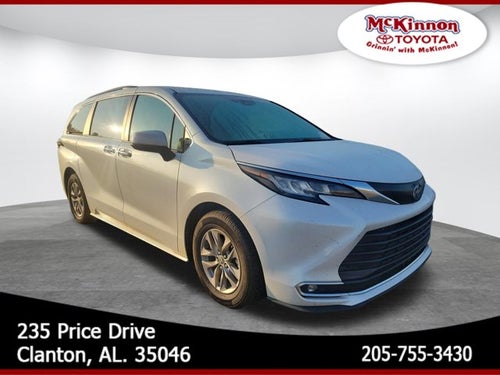 2023 Toyota Sienna XLE