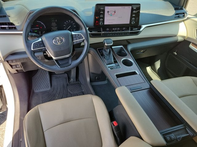 2023 Toyota Sienna XLE