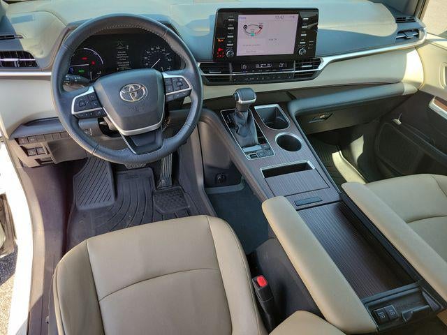 2023 Toyota Sienna XLE