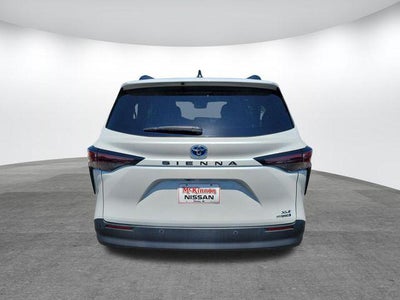 2023 Toyota Sienna XLE