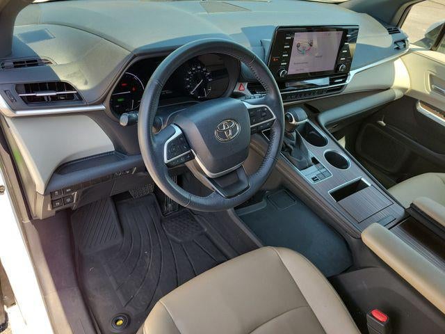 2023 Toyota Sienna XLE