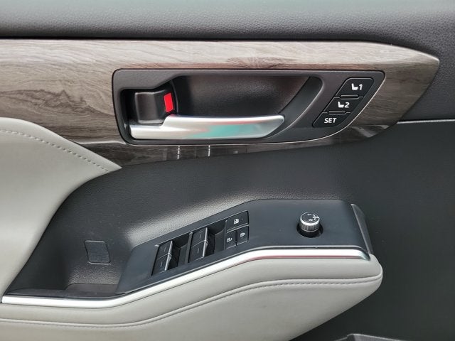 2022 Toyota Highlander Limited