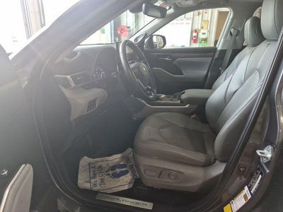2022 Toyota Highlander Limited