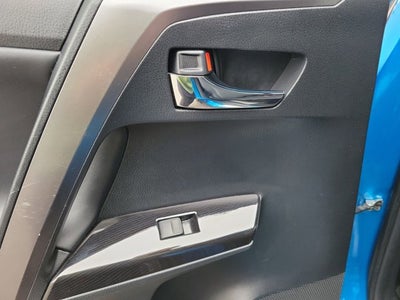 2018 Toyota RAV4 Hybrid SE