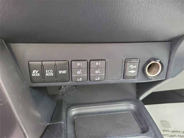 2018 Toyota RAV4 Hybrid SE