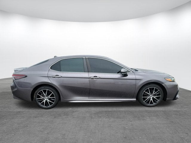 2023 Toyota Camry Hybrid SE Nightshade