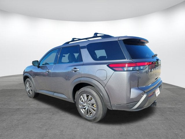 2023 Nissan Pathfinder SV