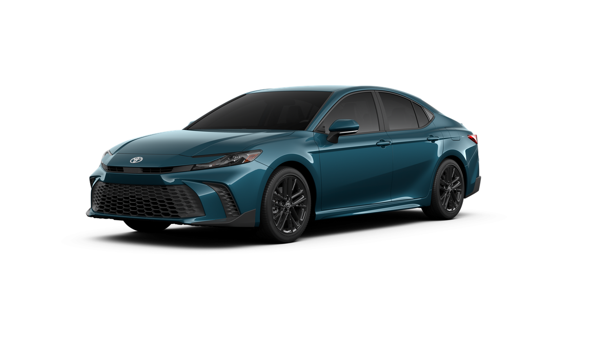 2026 Toyota Camry SE Hybrid's photo