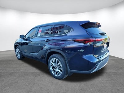 2026 Toyota Highlander Platinum