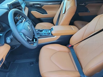 2026 Toyota Highlander Platinum