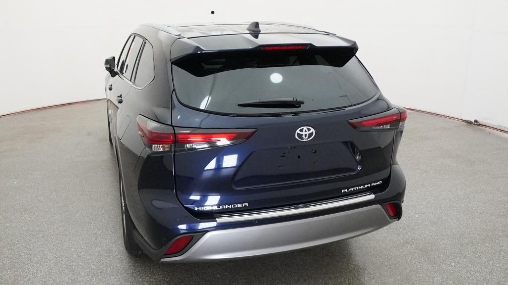 2026 Toyota Highlander Platinum