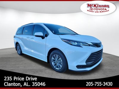 2026 Toyota Sienna LE