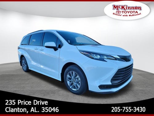 2026 Toyota Sienna LE