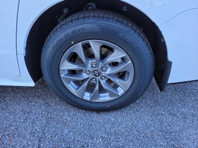 2026 Toyota Sienna LE