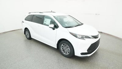 2026 Toyota Sienna LE