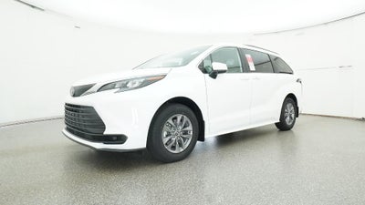 2026 Toyota Sienna LE