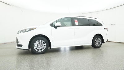 2026 Toyota Sienna LE