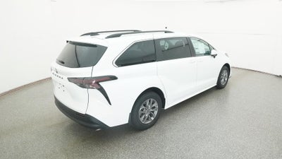 2026 Toyota Sienna LE