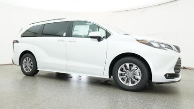 2026 Toyota Sienna XLE