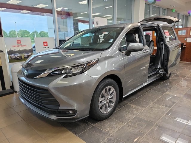 2026 Toyota Sienna XLE