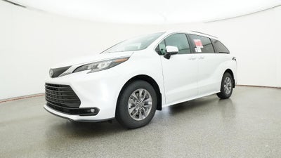 2026 Toyota Sienna XLE