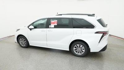 2026 Toyota Sienna XLE