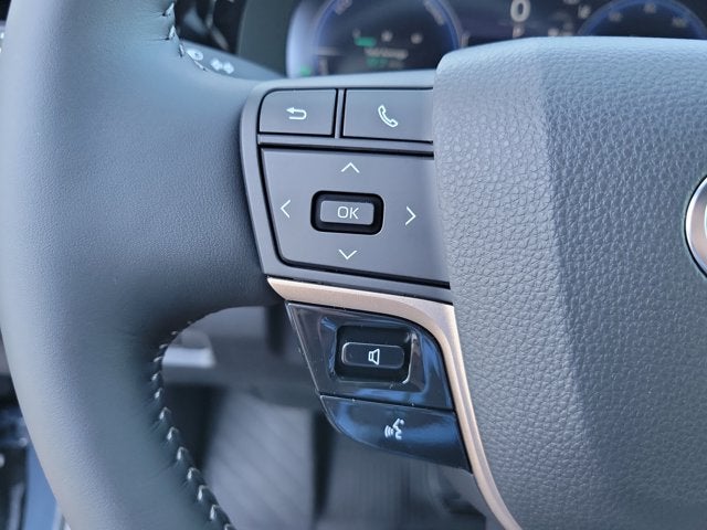 2026 Toyota Toyota Crown Signia Limited