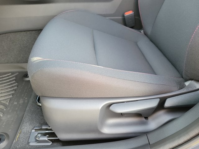 2025 Toyota Prius Plug-in Hybrid SE