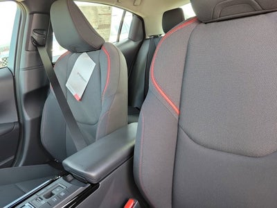 2025 Toyota Prius Plug-in Hybrid SE