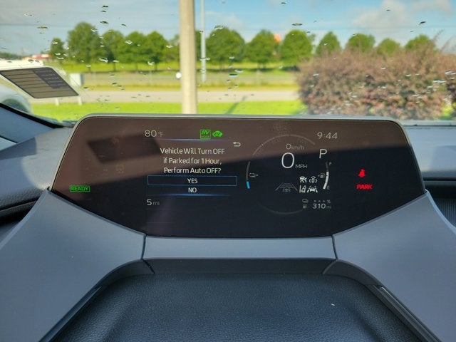 2025 Toyota Prius Plug-in Hybrid SE