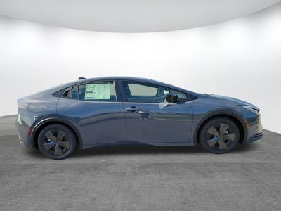 2025 Toyota Prius Plug-in Hybrid SE