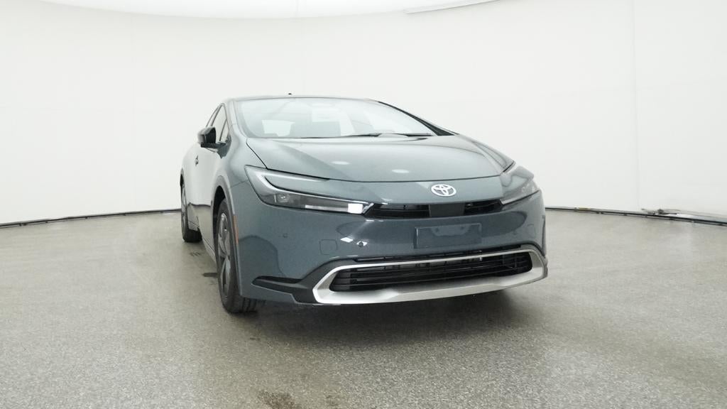 2025 Toyota Prius Plug-in Hybrid SE