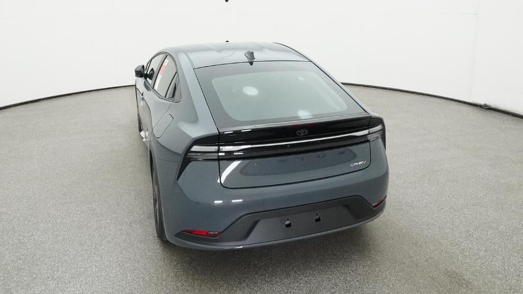 2025 Toyota Prius Plug-in Hybrid SE